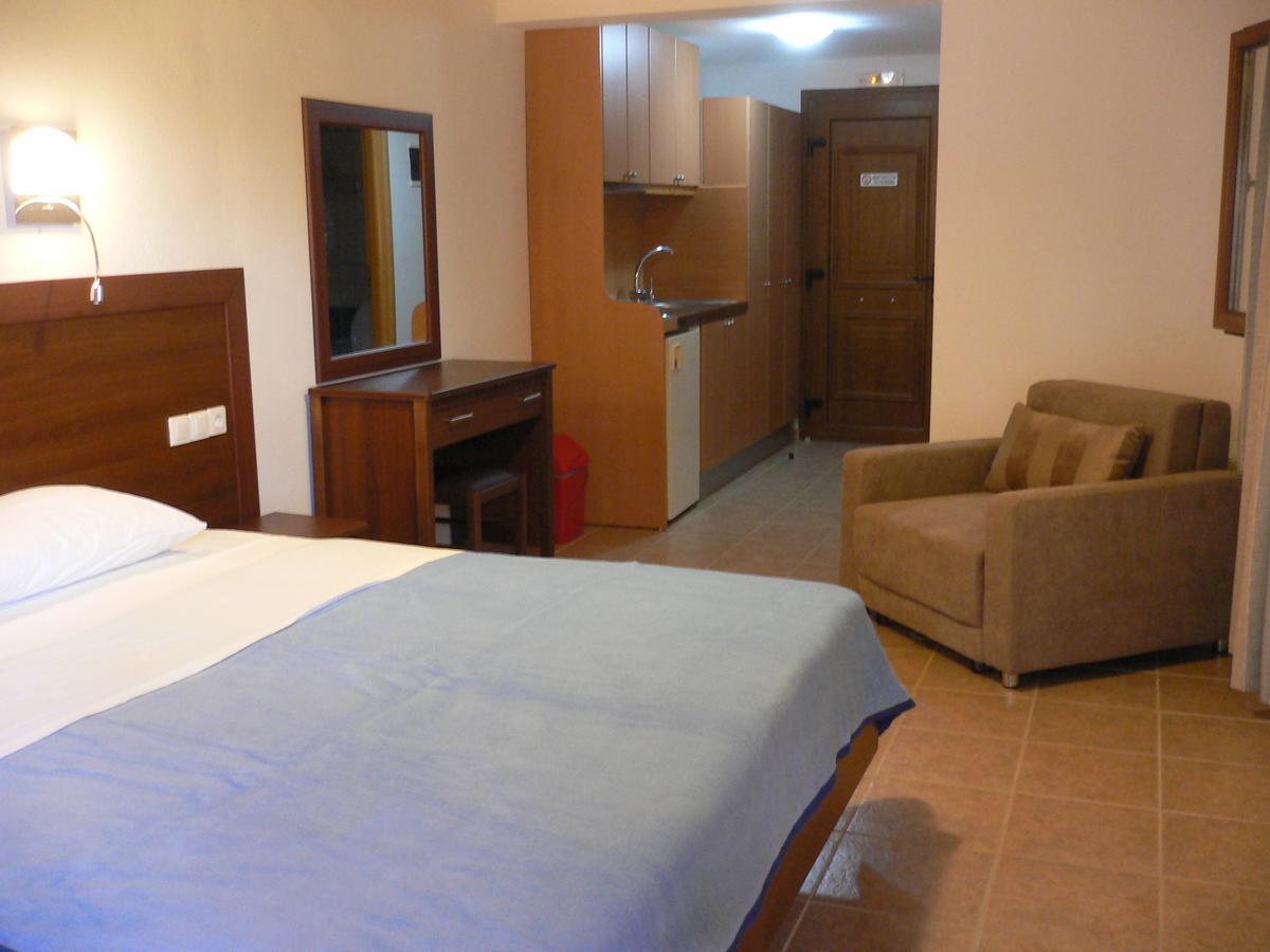 Ferienwohnung Megalos Mourtias Alónnisos Exterior foto