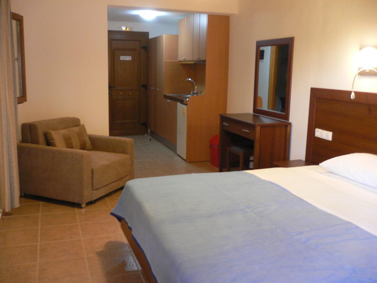 Ferienwohnung Megalos Mourtias Alónnisos Exterior foto